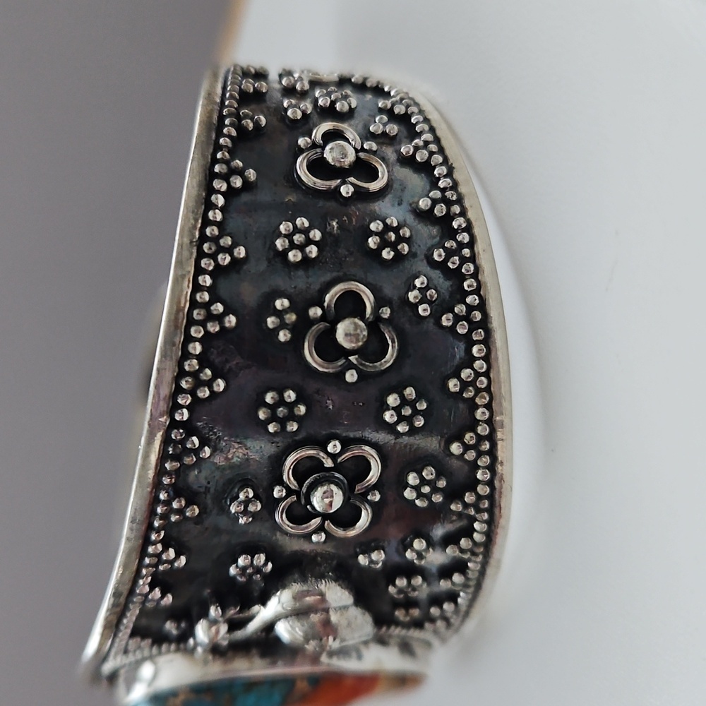Spiny Turquoise Open Cuff Bangle - Picture 4 of 8
